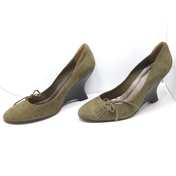 ZARA Olive Suede Curved Wedges Front Bow Detail EUC - Picture 4 of 8